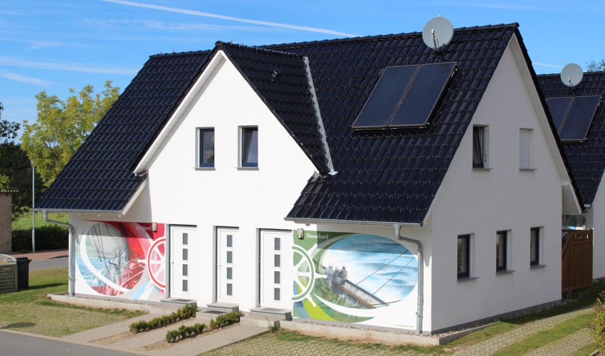 Ferienhäuser Backbord & Steuerbord und Luv & Lee dahinter