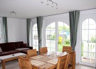 wunderschöne, helle Erdgeschosswohnung mit Terrasse