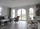 helles,geräumiges Wohnzimmer