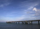 weit ragt die Seebrücke ins Meer, idealer Angelplatz