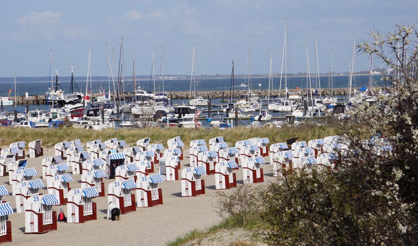 Badestrand am Yachthafen