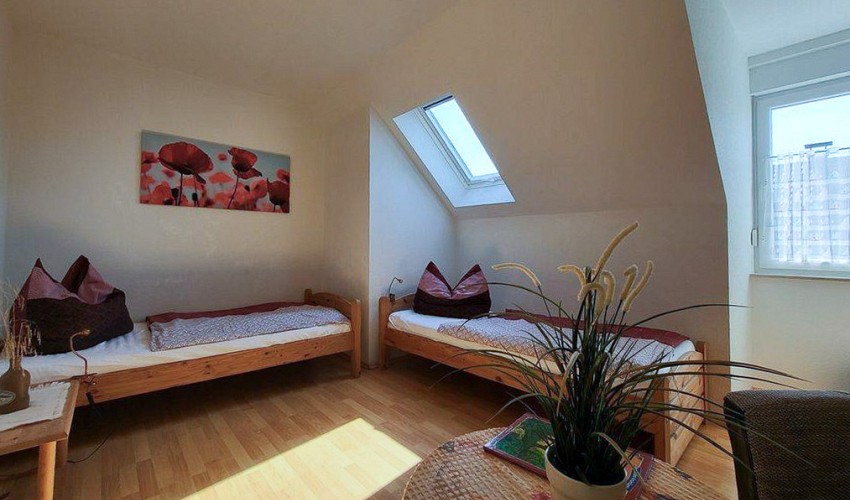Schlafzimmer 2